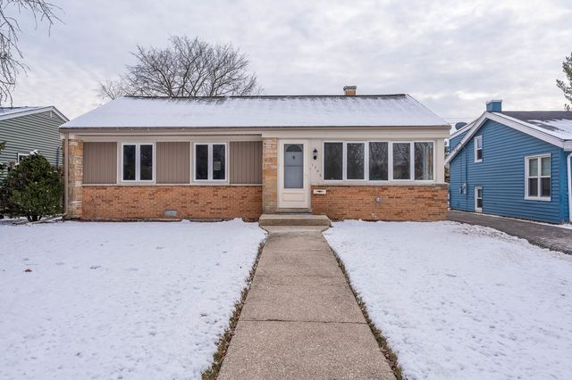 $349,900 | 1302 East Evergreen Street | Wheaton