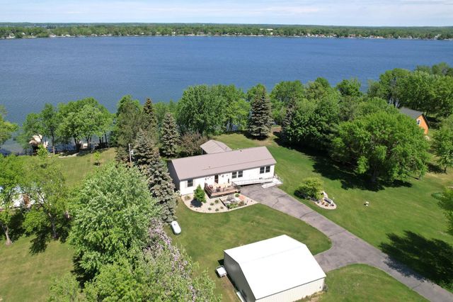 $775,000 | 33397 Pickerel View Drive | Maine Township - Otter Tail County