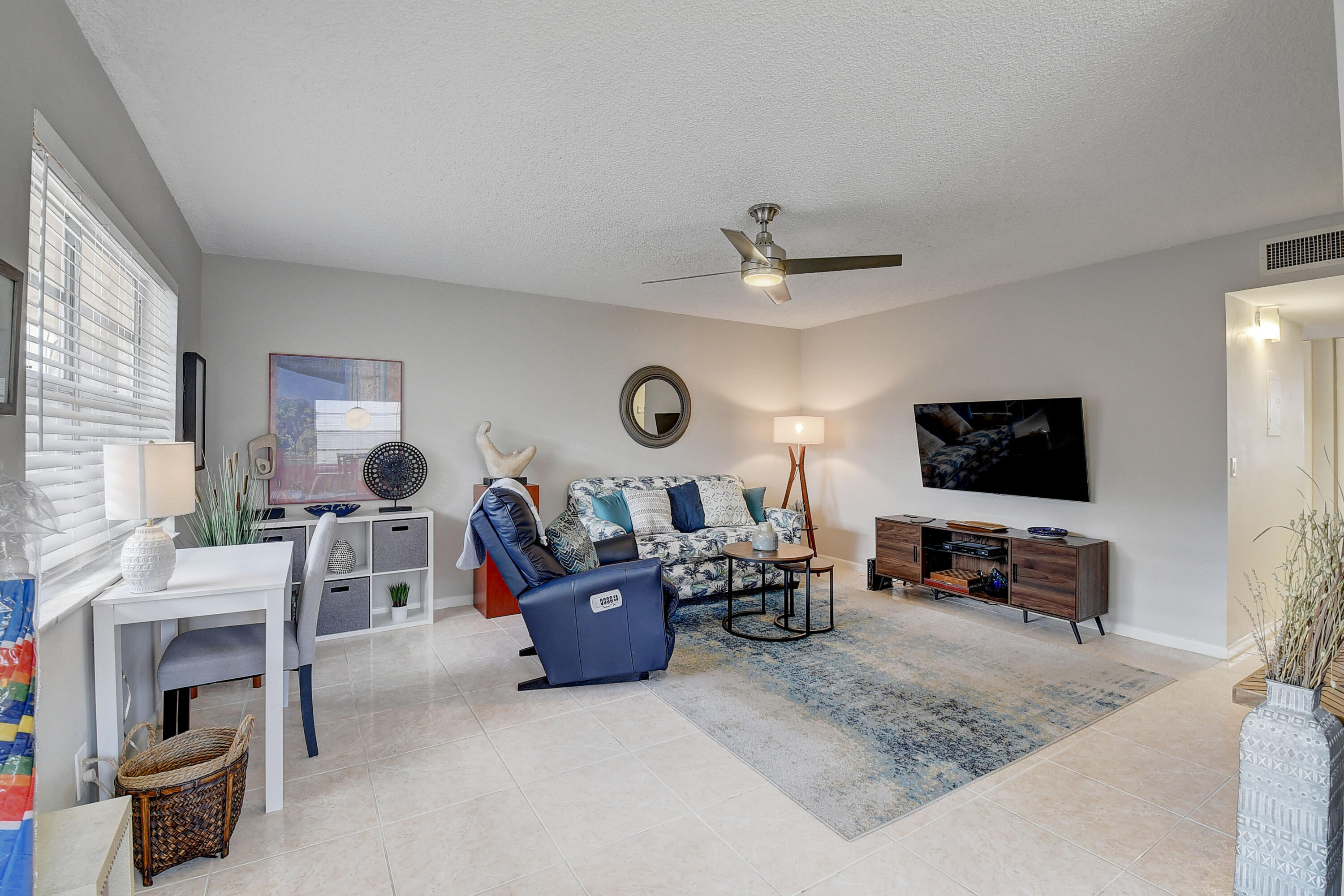 899 Flanders South, Delray Beach, FL 33484 | Compass