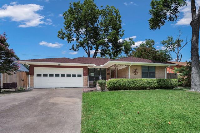 $364,900 | 433 Terrace Drive | Highland Terrace