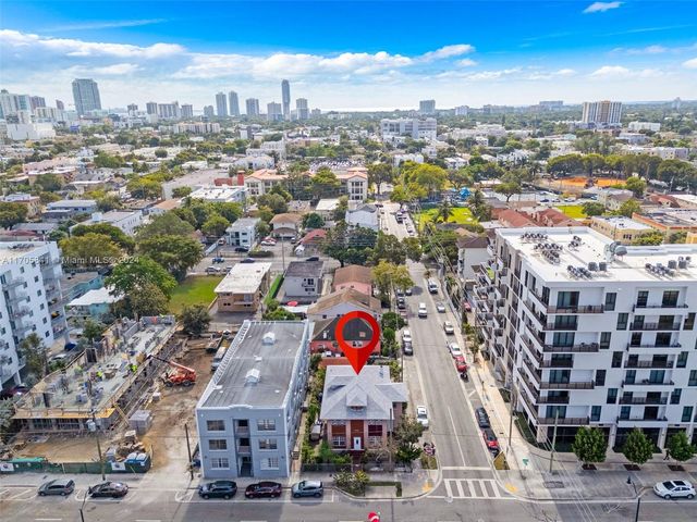 $1,299,000 | 676 Southwest 1st Street | Riverside