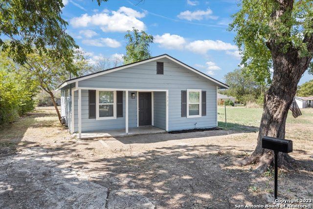 $1,550 | 313 Nagel Street | Seguin