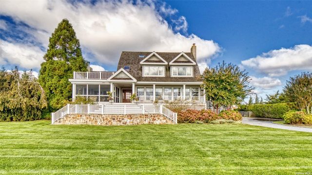 $3,899,000 | 52 Exchange Westhampton Beach | Westhampton Beach