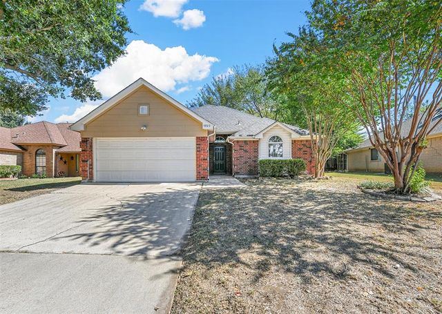 $317,900 | 5923 Wind Drift Trail | Southwest Arlington