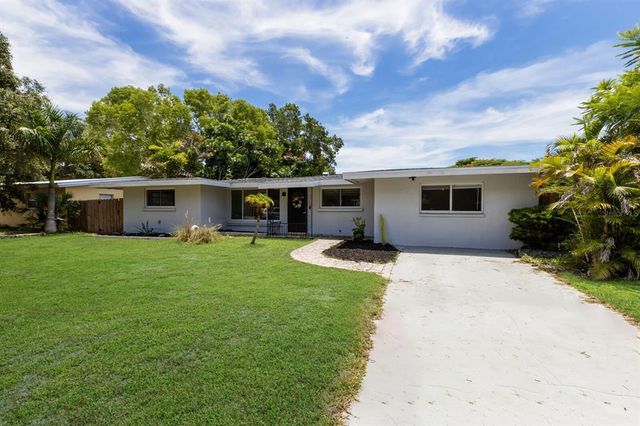 $375,000 | 2216 Lee Lane | South Sarasota