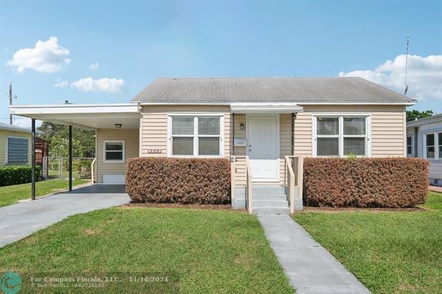 $435,000 | 1121 Magnolia Street | Poinciana Park