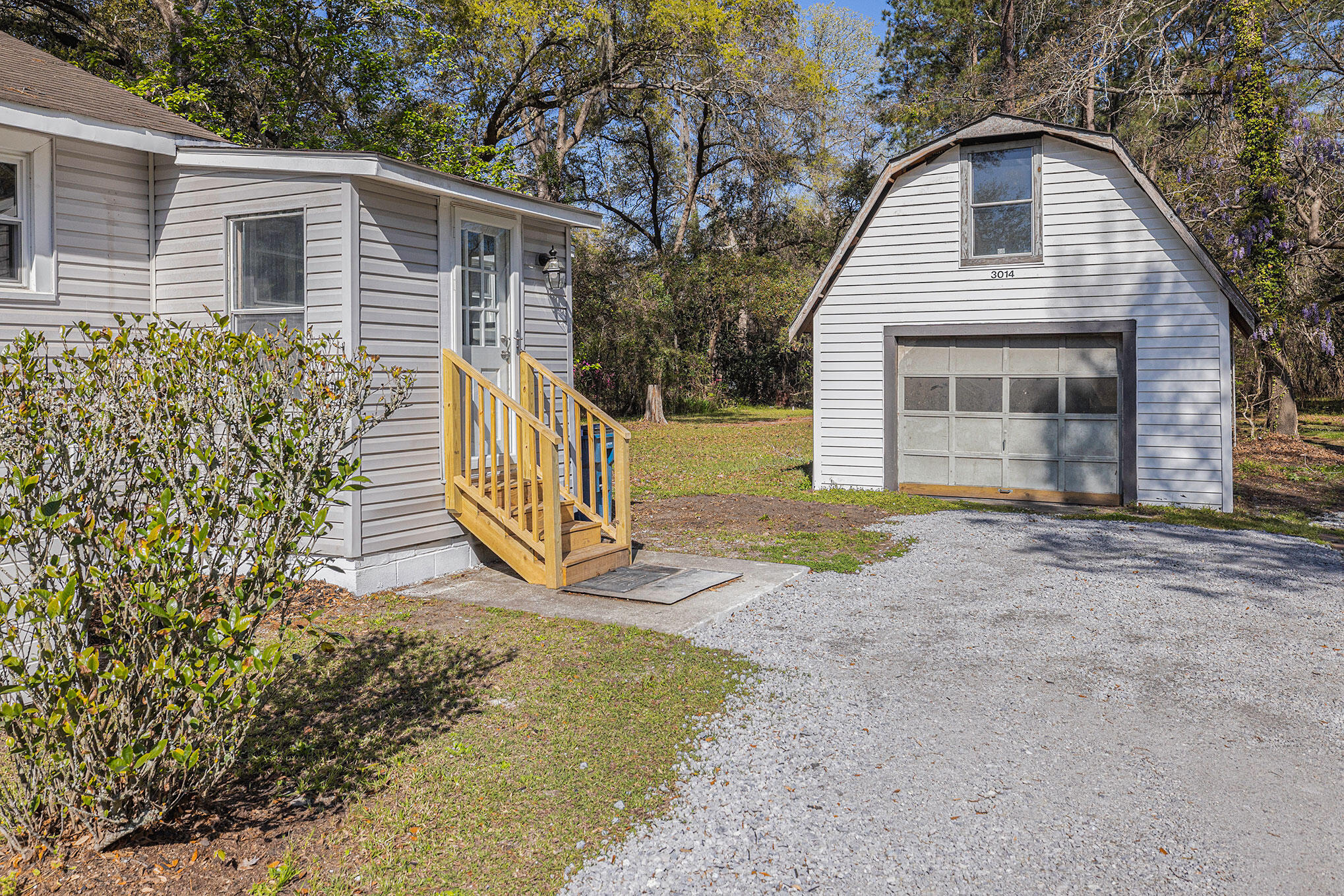 Island Tack Shack, 3157 Maybank Hwy, Ste D, Johns Island, SC