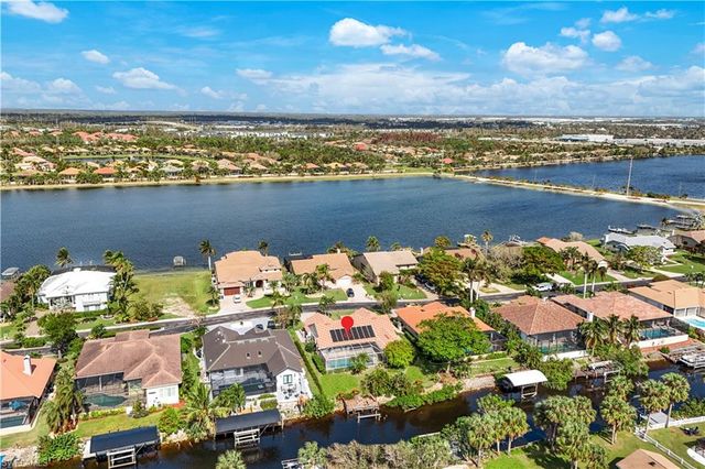 $975,000 | 5411 Harborage Drive