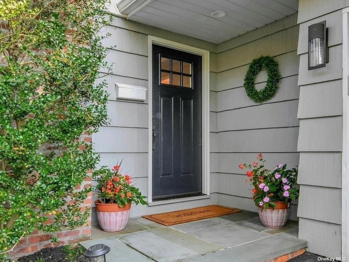 a view of a entryway door of the house