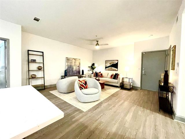 $2,195 | 3333 Weslayan Street, Unit 2266 | Greenway Plaza