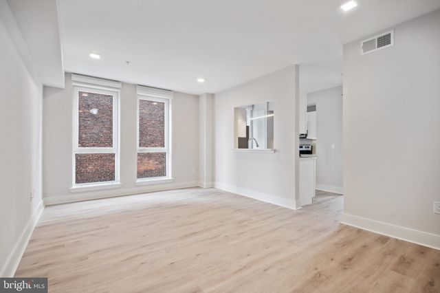 $1,600 | 1805 North Howard Street, Unit 307 | West Kensington