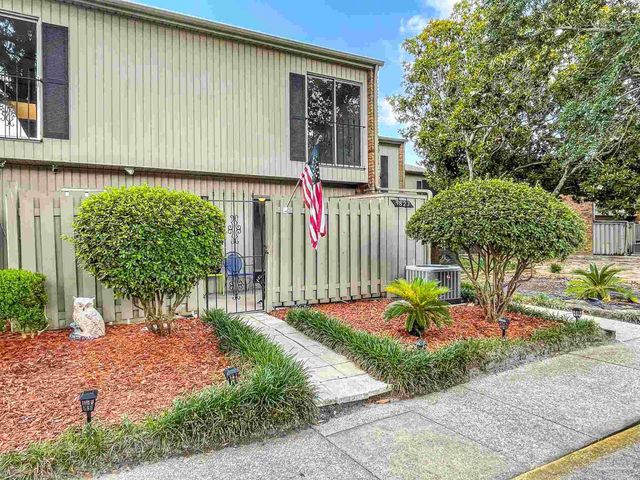 $1,675 | 4823 Huron Drive | Southwest Pensacola