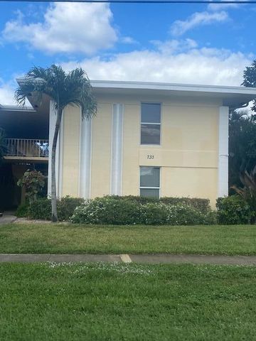 $2,800 | 733 Hummingbird Way, Unit 5 | North Palm Beach