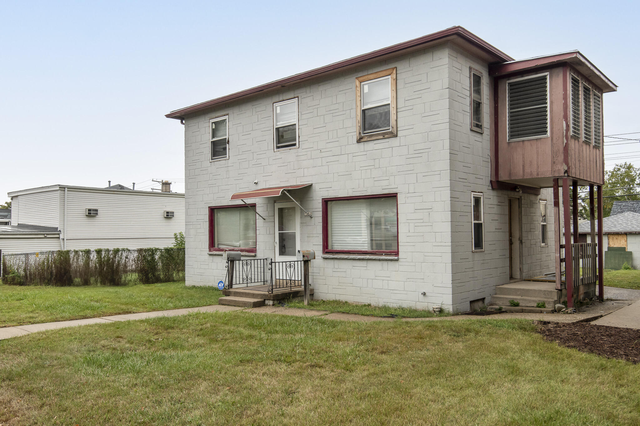 7252 W Appleton-9