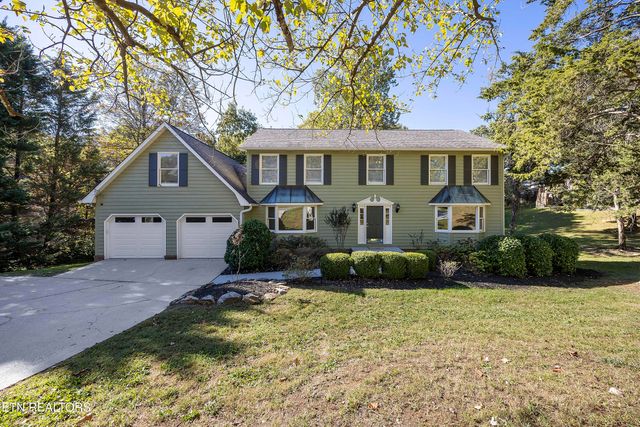 $734,900 | 11628 North Monticello Drive | Village Green