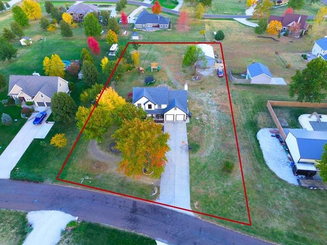 $465,000 | 16237 Dana Lane | Delaware Township - Leavenworth County