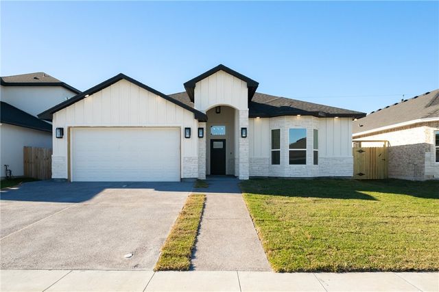 $495,495 | 4133 Azali Drive | Southside