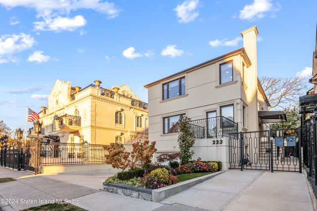 $2,500,000 | 223 Exeter Street | Manhattan Beach