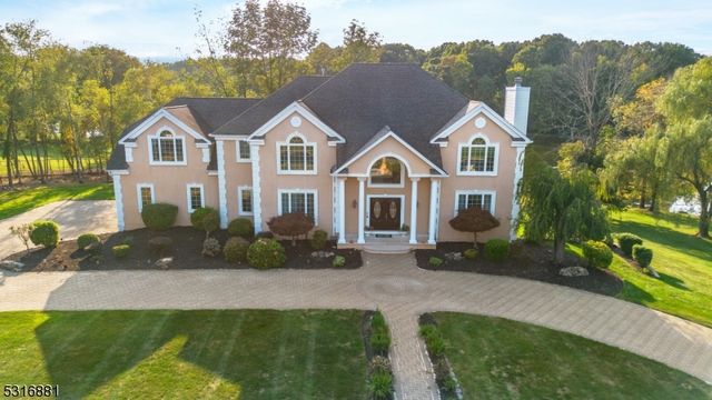 $1,425,000 | 10 Kingsbrook Court | Randolph