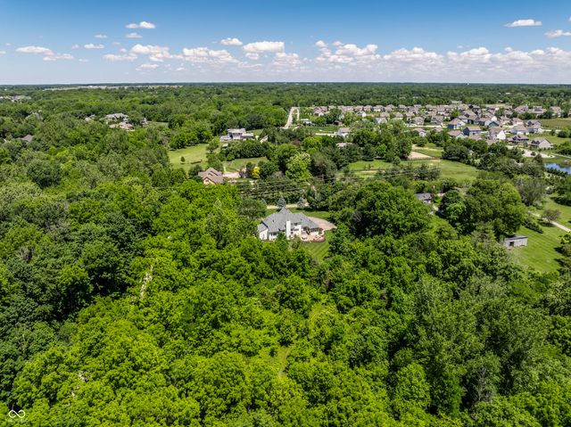 $950,000 | 3511 North Willow Road | Zionsville