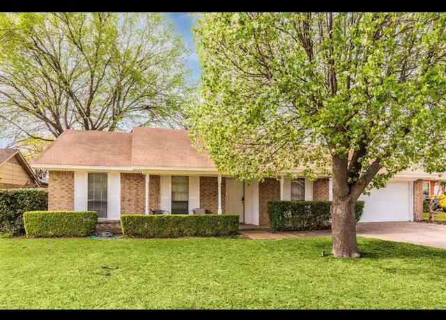 $2,600 | 2126 Bordeaux Drive | Northeast Carrollton