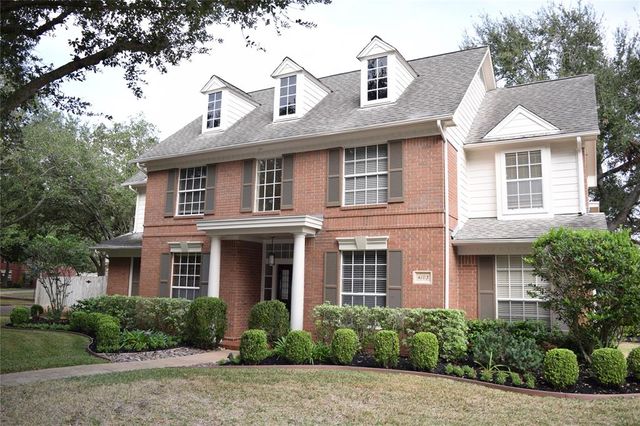 $569,000 | 4103 Sugar Crossing Court | Sugar Land