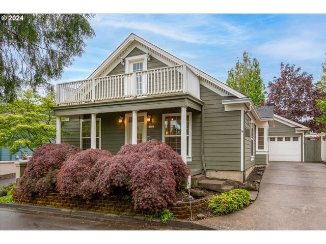 $495,000 | 872 Northeast Pacific Drive | Fairview Village