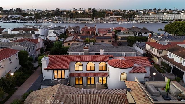 $5,500,000 | 231 Via Firenze | West Newport-Lido