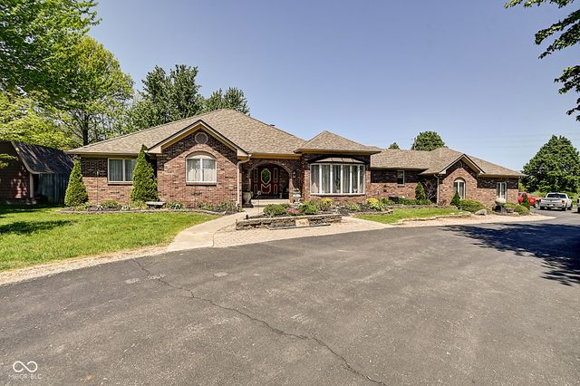 $499,900 | 6630 East Southport Road | Galludet