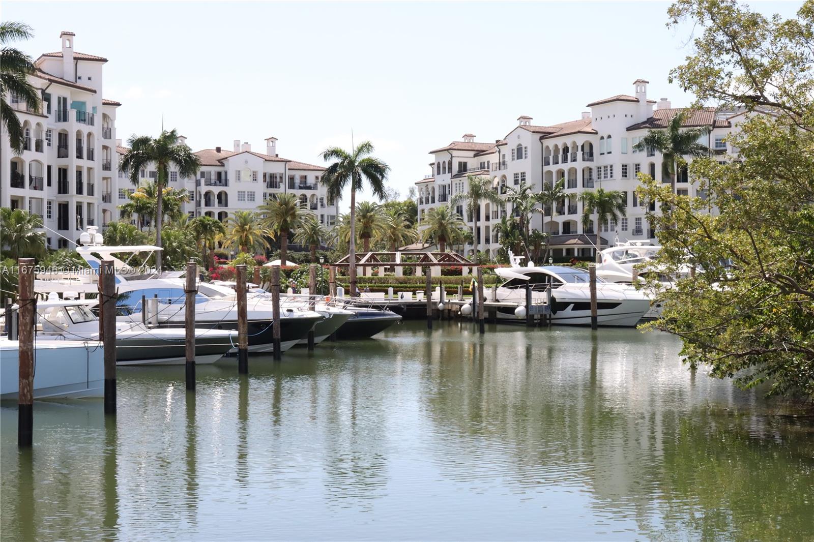 a view of residential houses with outdoor space