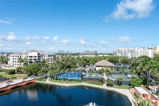 $3,175,000 | 765 Crandon Boulevard, Unit PH4 | Key Biscayne