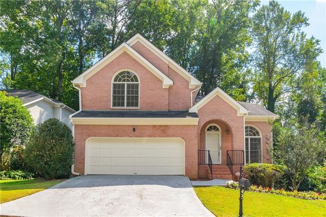 $685,900 | 1105 Druid Lake | North Druid Valley