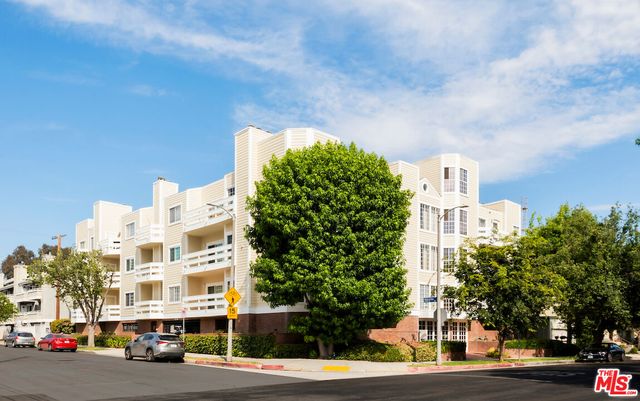 $4,195 | 1800 Butler Avenue, Unit 105 | West Los Angeles