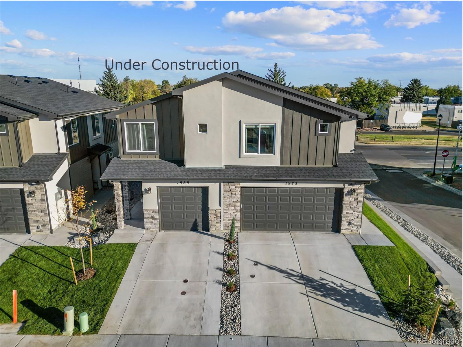 a house view with a outdoor space