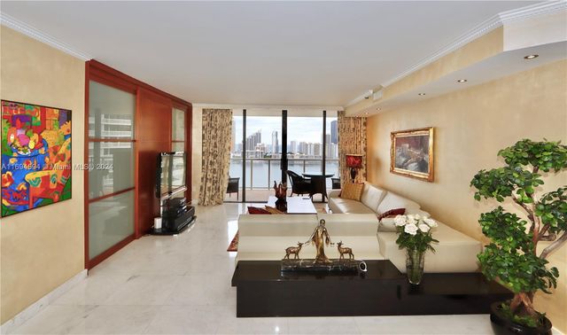 $1,150,000 | 4000 Island Boulevard, Unit 2202 | Williams Island