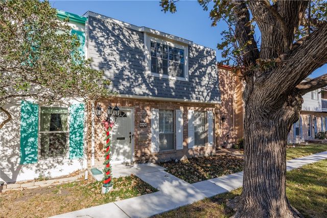 $187,800 | 41 Townhouse Lane | Midtown Corpus Christi