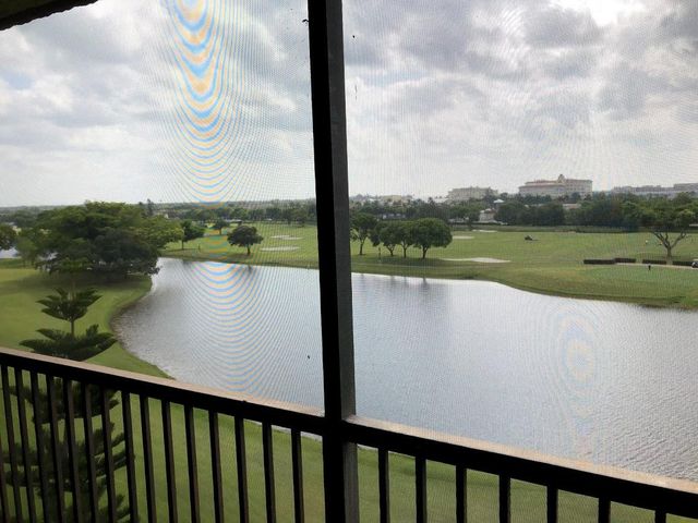 $1,975 | 3300 West Rolling Hills Circle, Unit 708 | Rolling Hills Golf and Tennis Club