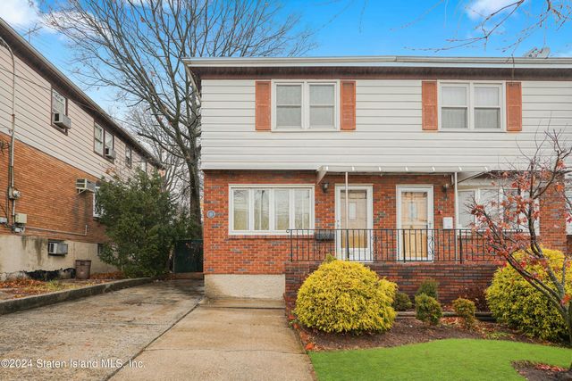 $659,900 | 93 Lyman Avenue | Fort Wadsworth