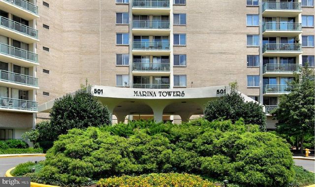 $2,600 | 501 Slaters Lane, Unit 1214 | Old Town