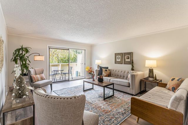 $886,000 | 1033 Crestview Drive, Unit 309 | Mountain View