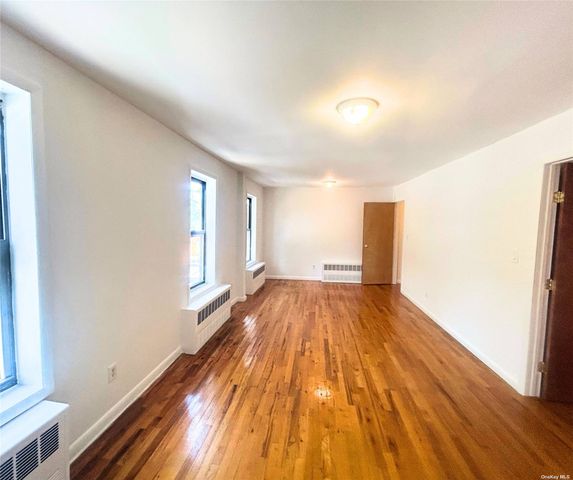 $3,500 | 376 McGuinness Boulevard | Greenpoint