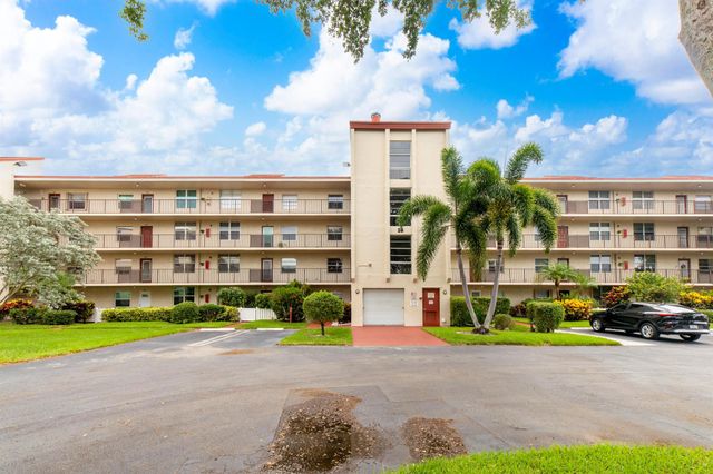 $119,500 | 26 Abbey Lane, Unit 304 | Villages of Oriole