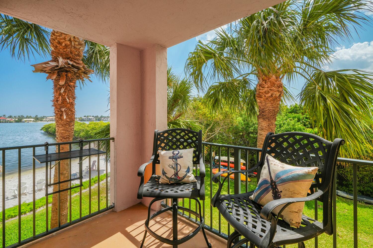 Private Waterfront Balcony