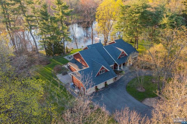 $1,850,000 | 5 Halifax Road | Mahwah