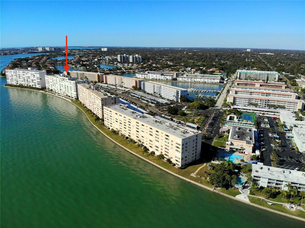 Town Shores Aerial View Showing The Windsor Building Exterior