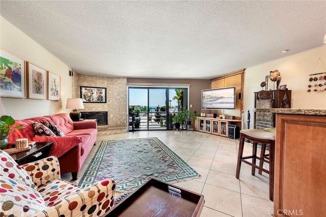 $990,000 | 3811 East Livingston Drive, Unit 1 | Belmont Heights