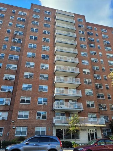 $228,000 | 3125 Tibbett Avenue, Unit 8C | Kingsbridge