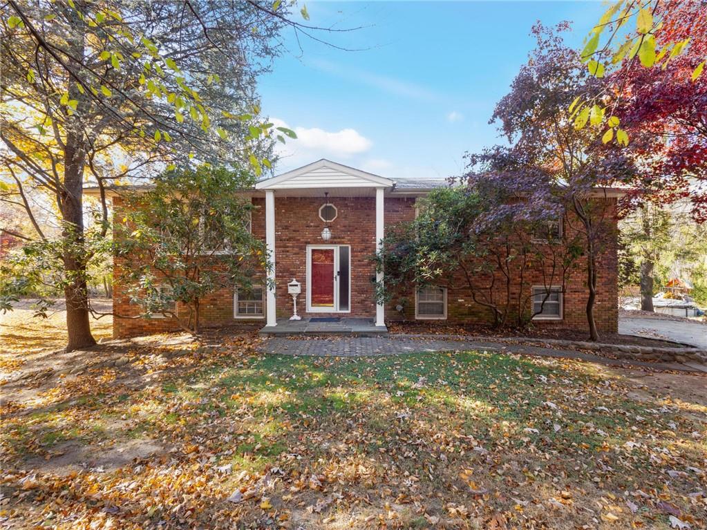 BEAUTIFUL CURB APPEAL