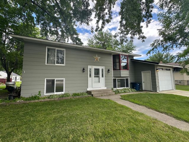 $169,900 | 153 2nd Street | Dawson