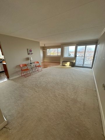 $2,700 | 100 Cove Way, Unit 301 | Quincy Point